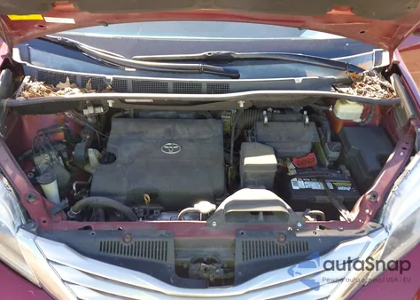 2016 Toyota Sienna Limited Premium 7 Passenger from USA, damaged, VIN 5TDDK3DC0GS132653